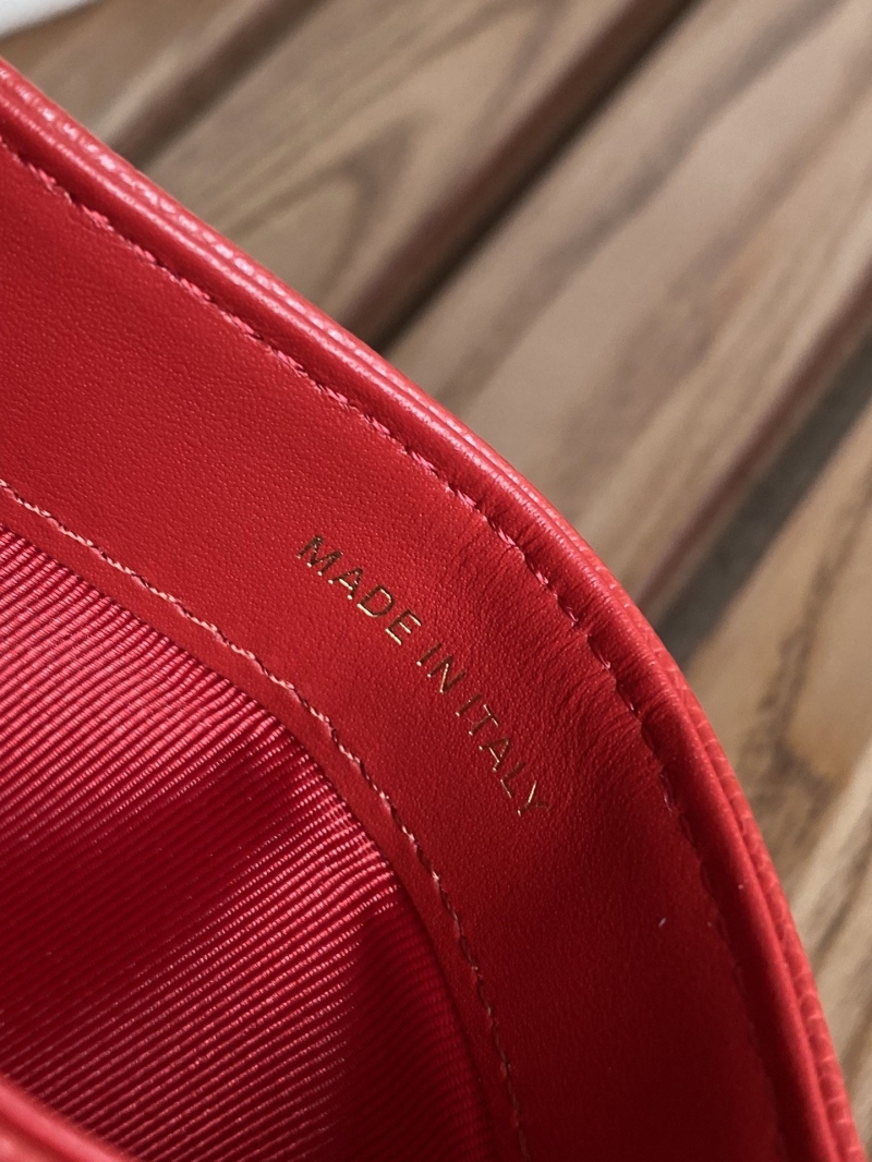 Ch**el wallet purse